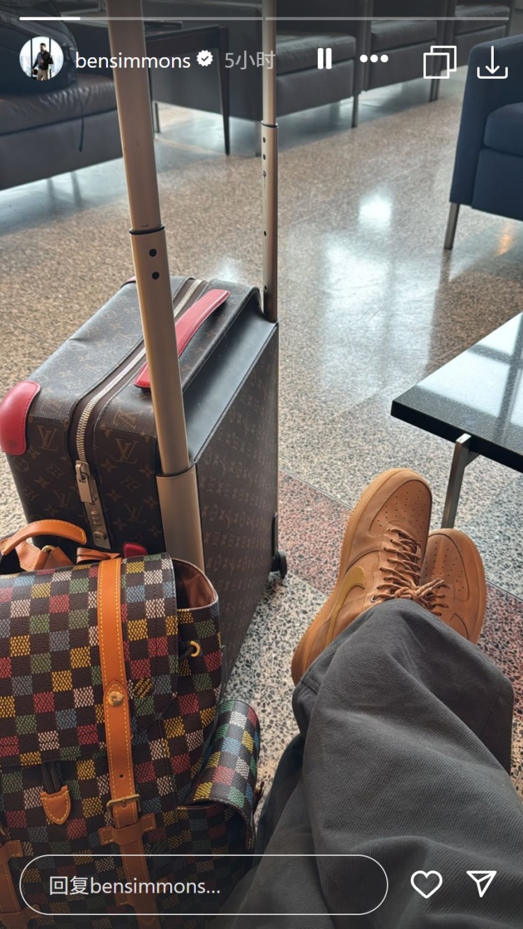 ✈️洛杉矶我来啦!本-西蒙斯INS晒出自己打包行李出行照